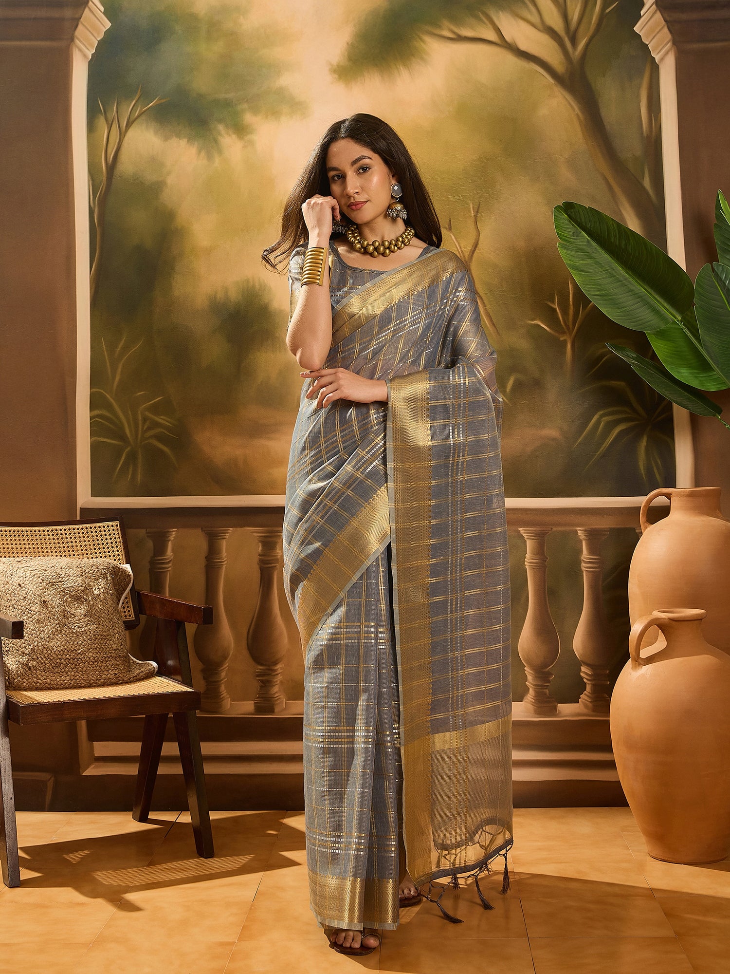 Elegant Khadi Organza Jacquard Saree with Matching Blouse – Festive & Wedding Wear