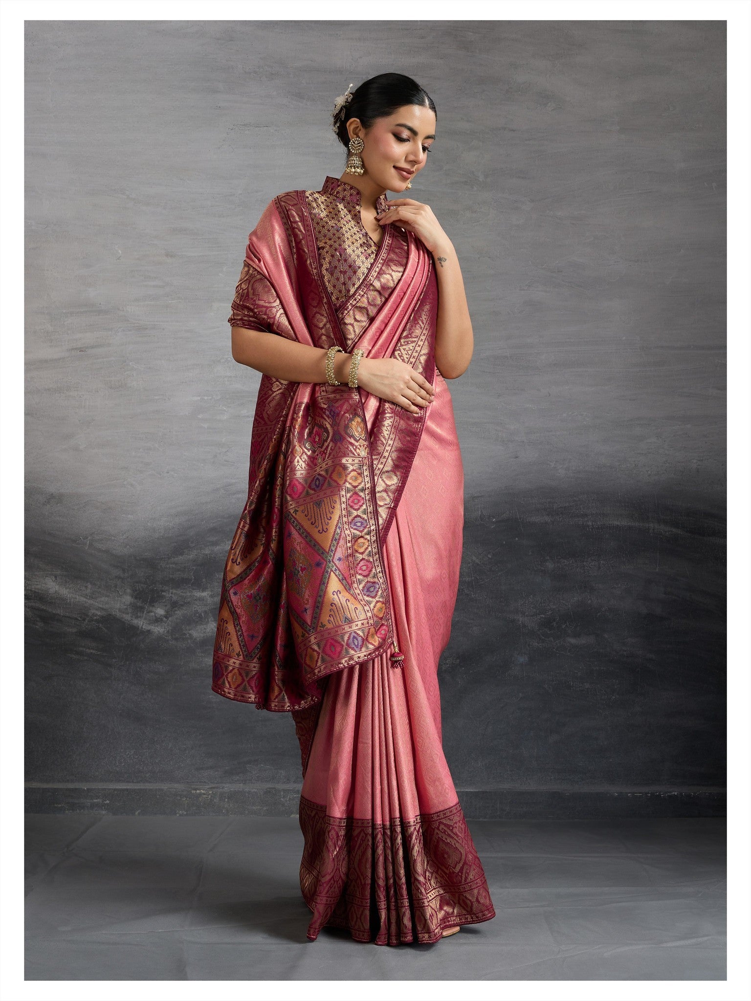 Kanjivaram Soft Silk Saree in Kadiyal Style with Meenakari Pallu – Wedding & Festive Wear