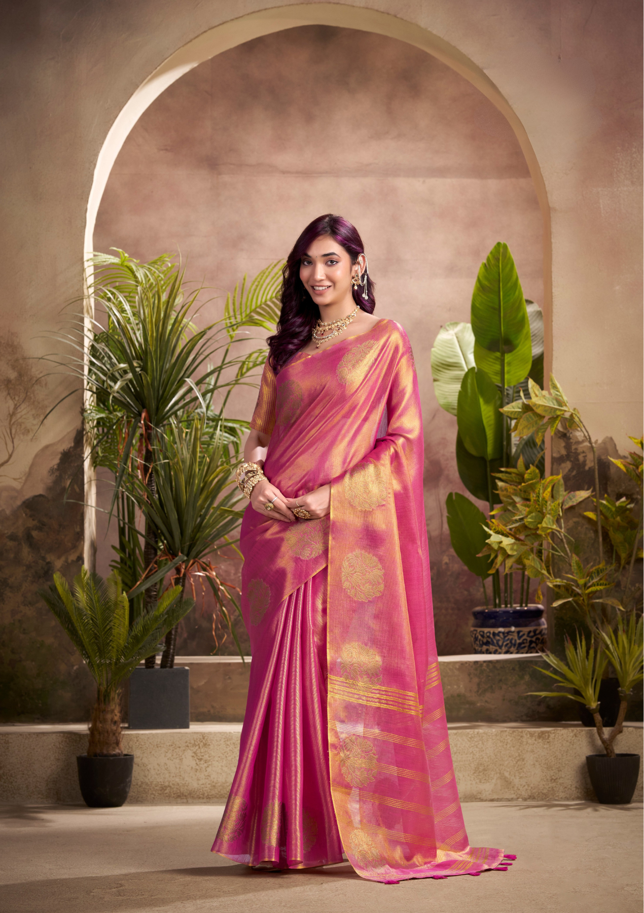 Tissue Banarasi Silk Saree with Intricate Zari Weave – Ideal for Weddings & Festive Occasions