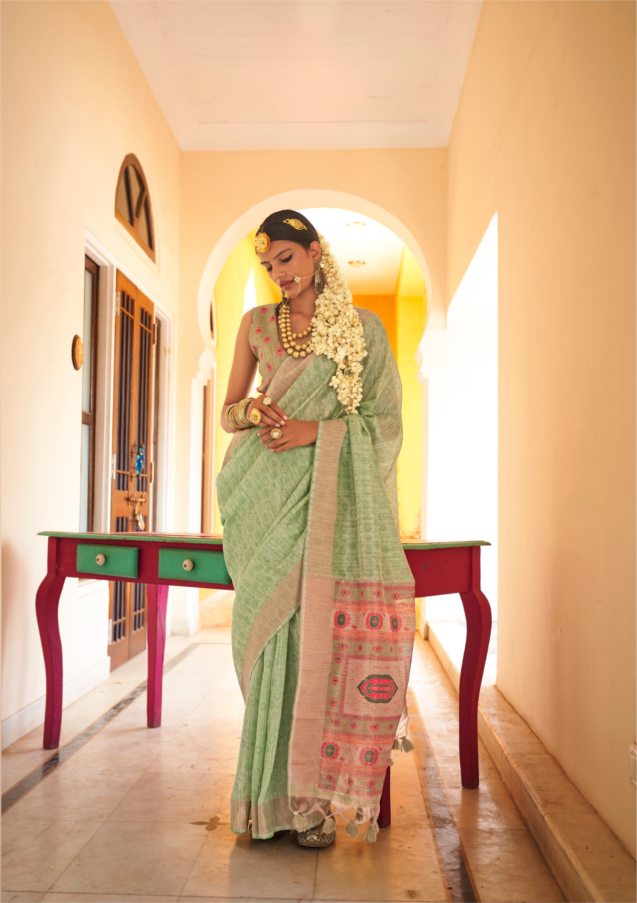 Handloom Tussar Silk Saree with Elegant Weaving – Wedding & Festive Wear